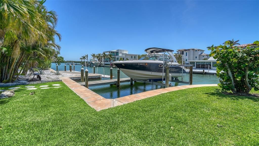 待售: $11,900,000 (5 贝兹, 5 浴室, 4591 平方英尺)