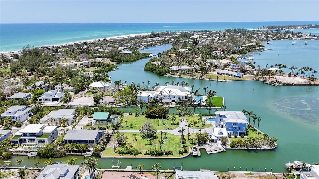 待售: $11,900,000 (5 贝兹, 5 浴室, 4591 平方英尺)