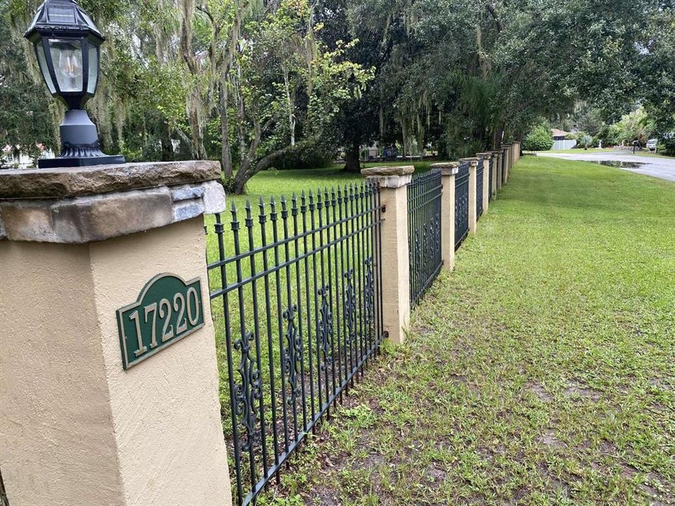 For Sale: $965,000 (6 beds, 2 baths, 3808 Square Feet)