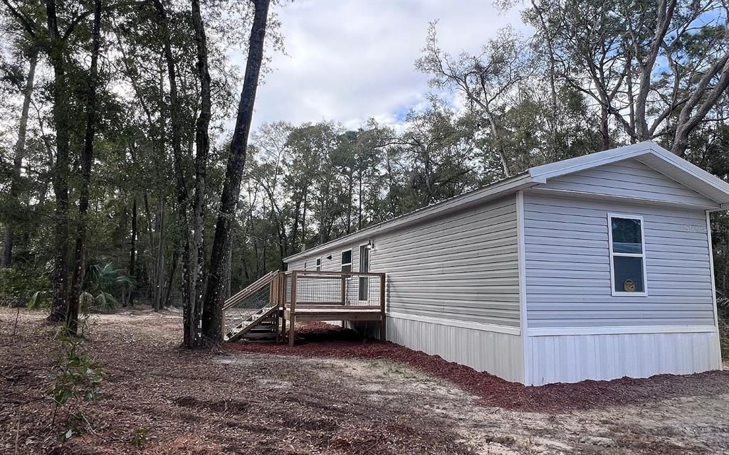 Недавно продано: $139,000 (3 спален, 2 ванн, 924 Квадратных фут)