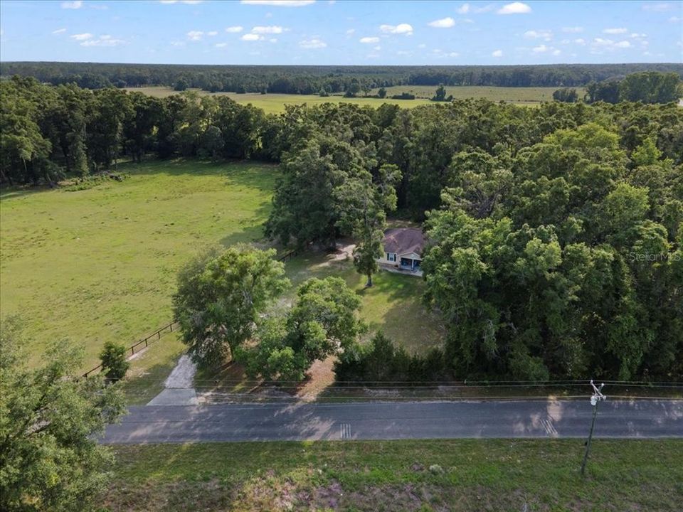 合同活跃: $274,000 (3 贝兹, 2 浴室, 1620 平方英尺)