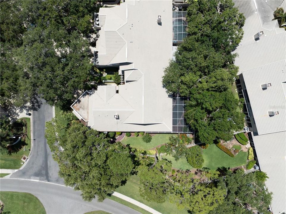 Под контрактом: $870,000 (3 спален, 3 ванн, 2085 Квадратных фут)