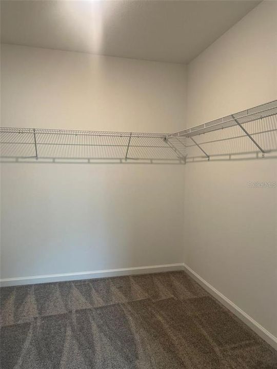 Под контрактом: $2,400 (3 спален, 2 ванн, 1797 Квадратных фут)