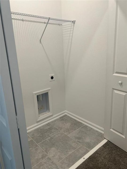 Под контрактом: $2,400 (3 спален, 2 ванн, 1797 Квадратных фут)