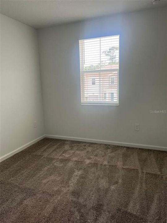 Под контрактом: $2,400 (3 спален, 2 ванн, 1797 Квадратных фут)