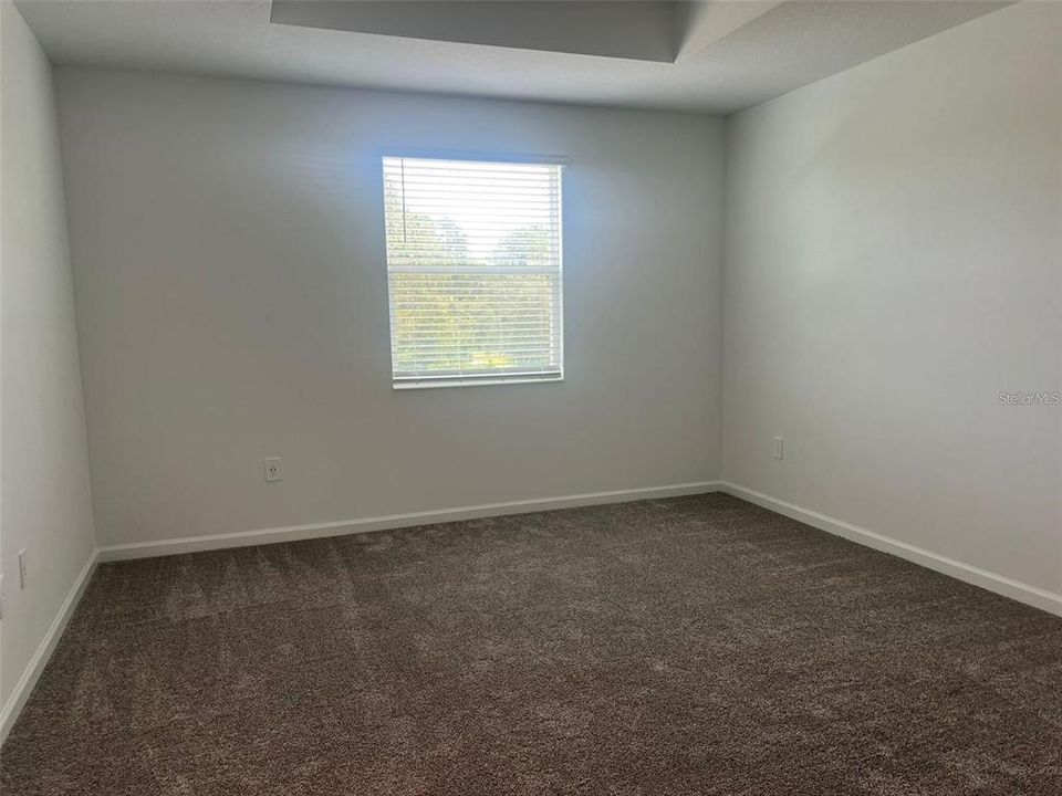 Под контрактом: $2,400 (3 спален, 2 ванн, 1797 Квадратных фут)