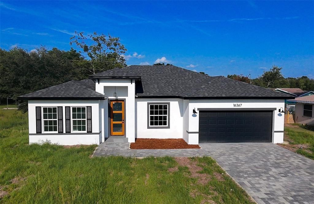 合同活跃: $279,900 (4 贝兹, 2 浴室, 1774 平方英尺)