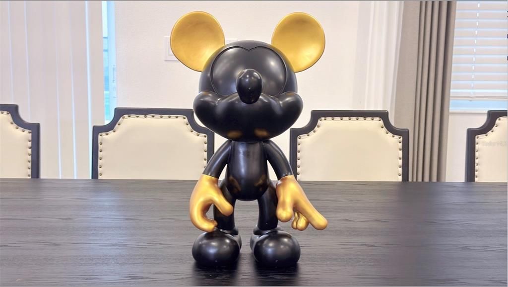 На продажу: $1,750,000 (15 спален, 15 ванн, 6374 Квадратных фут)