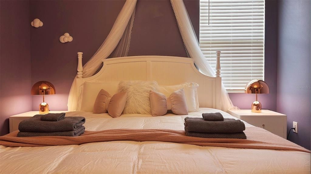 На продажу: $1,750,000 (15 спален, 15 ванн, 6374 Квадратных фут)