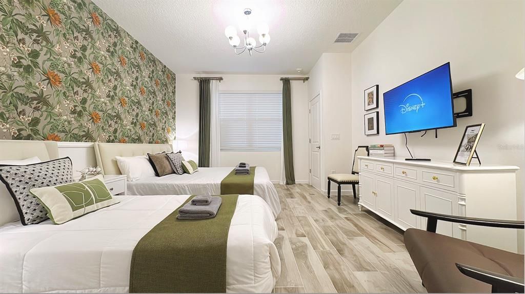 На продажу: $1,750,000 (15 спален, 15 ванн, 6374 Квадратных фут)