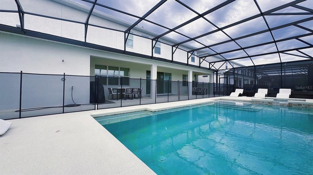 На продажу: $1,750,000 (15 спален, 15 ванн, 6374 Квадратных фут)