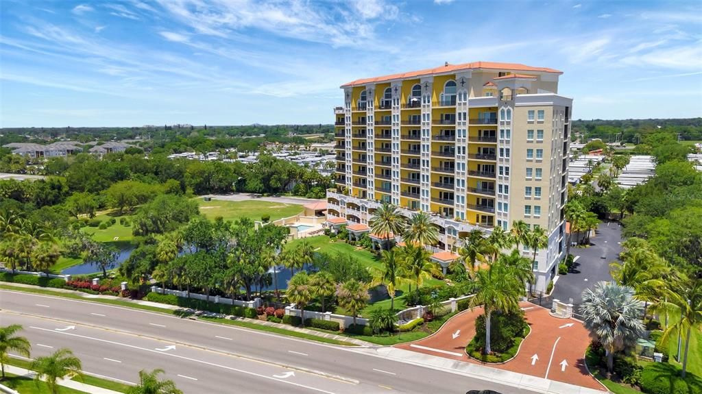 En Venta: $599,000 (3 camas, 2 baños, 2225 Pies cuadrados)