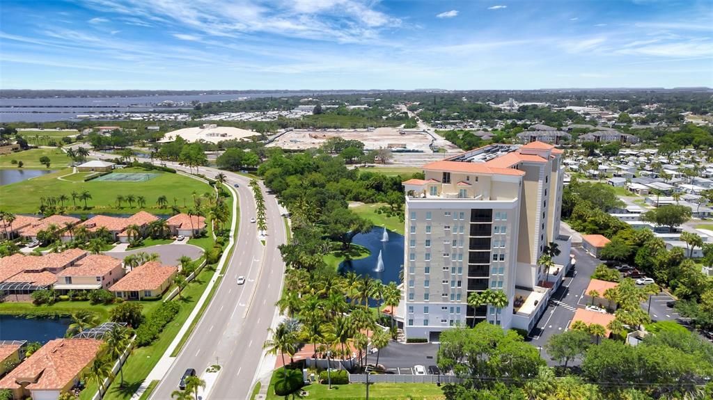 En Venta: $599,000 (3 camas, 2 baños, 2225 Pies cuadrados)