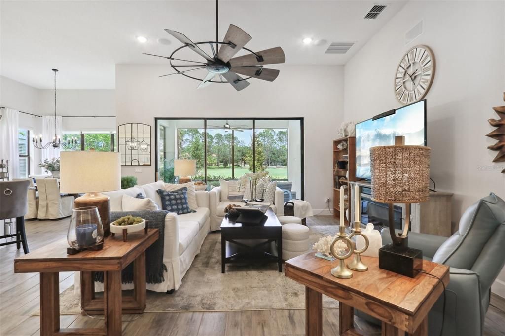 For Sale: $575,000 (3 beds, 2 baths, 1971 Square Feet)