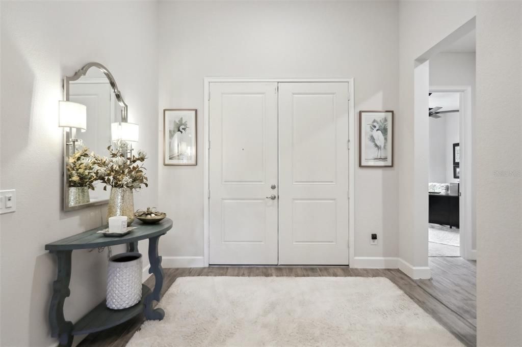 For Sale: $575,000 (3 beds, 2 baths, 1971 Square Feet)