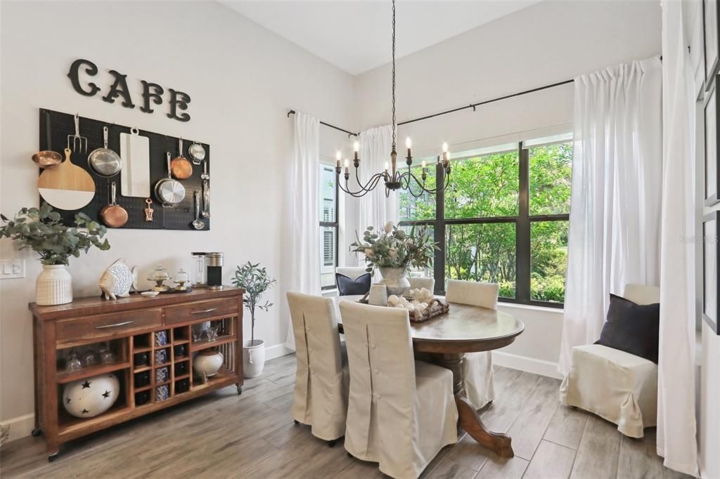 For Sale: $575,000 (3 beds, 2 baths, 1971 Square Feet)