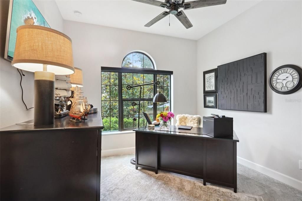 For Sale: $575,000 (3 beds, 2 baths, 1971 Square Feet)