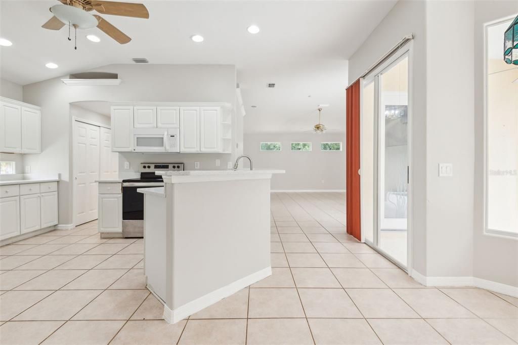 For Sale: $449,900 (3 beds, 2 baths, 1820 Square Feet)