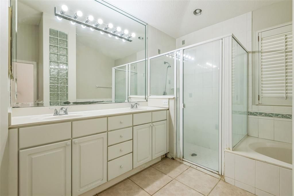 For Sale: $449,900 (3 beds, 2 baths, 1820 Square Feet)