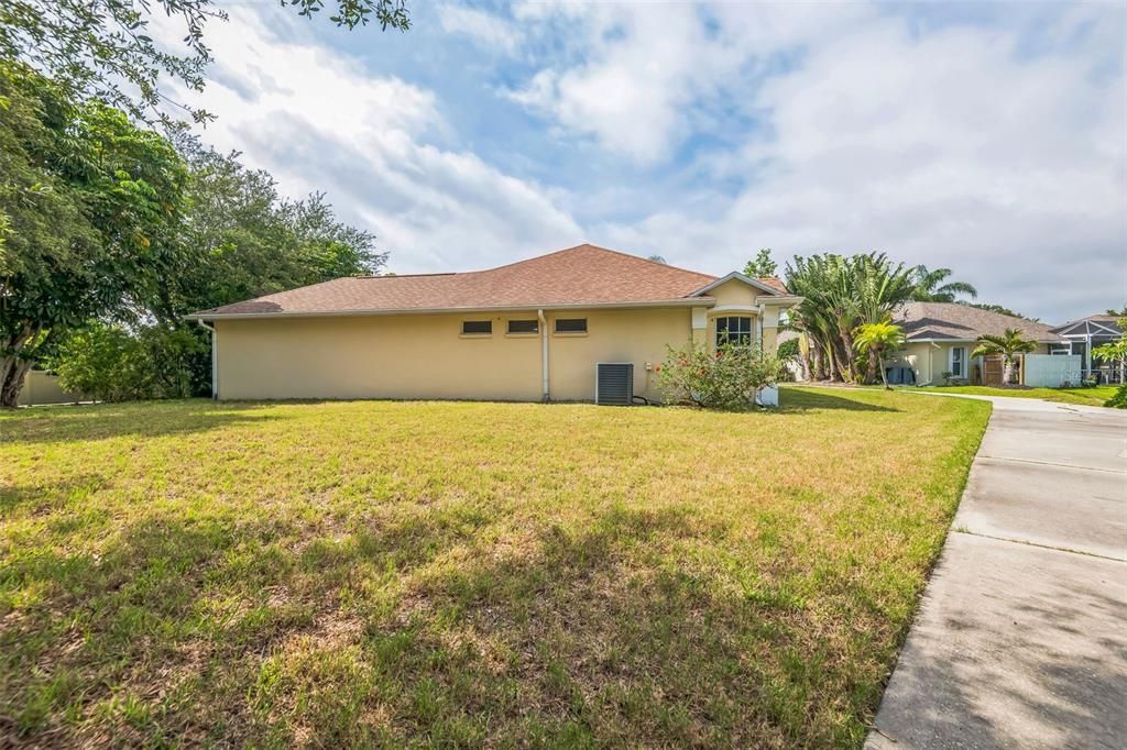 For Sale: $449,900 (3 beds, 2 baths, 1820 Square Feet)
