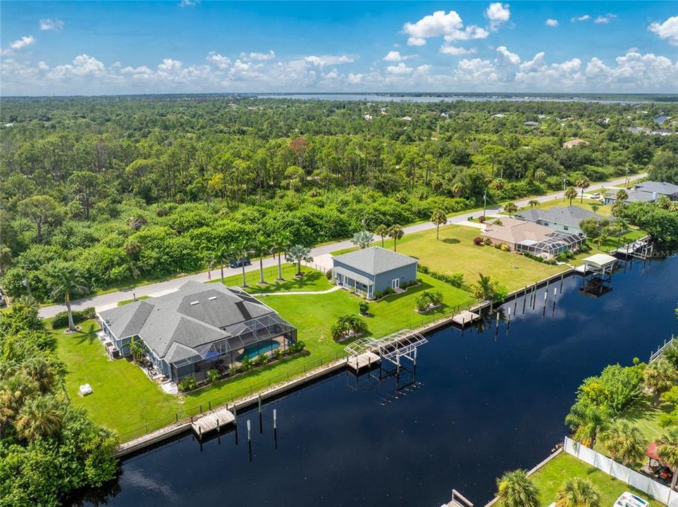 For Sale: $1,640,000 (3 beds, 3 baths, 2454 Square Feet)