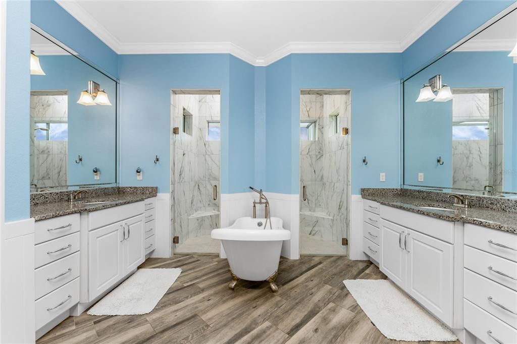 For Sale: $1,640,000 (3 beds, 3 baths, 2454 Square Feet)