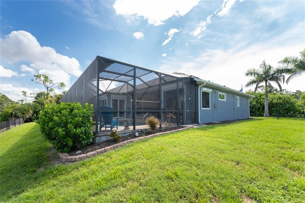 For Sale: $1,640,000 (3 beds, 3 baths, 2454 Square Feet)