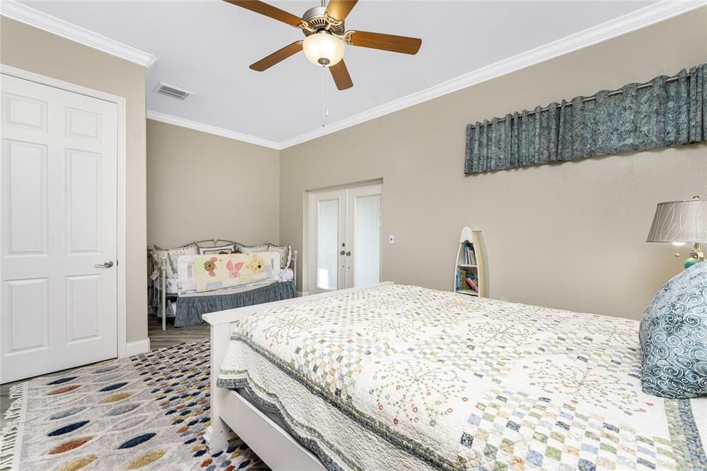 For Sale: $1,640,000 (3 beds, 3 baths, 2454 Square Feet)