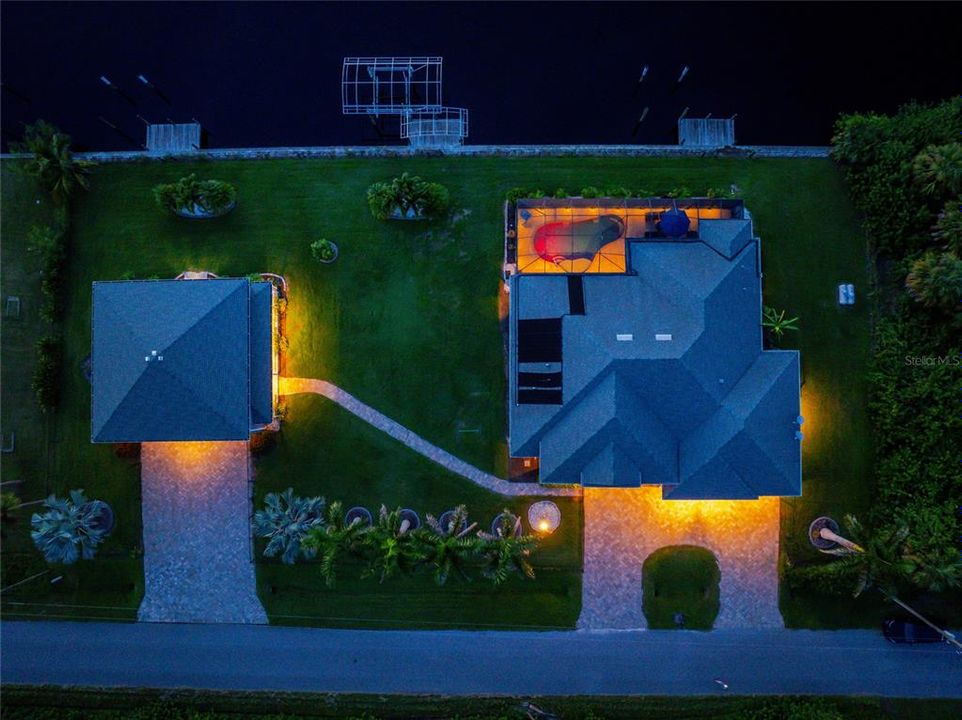 For Sale: $1,640,000 (3 beds, 3 baths, 2454 Square Feet)