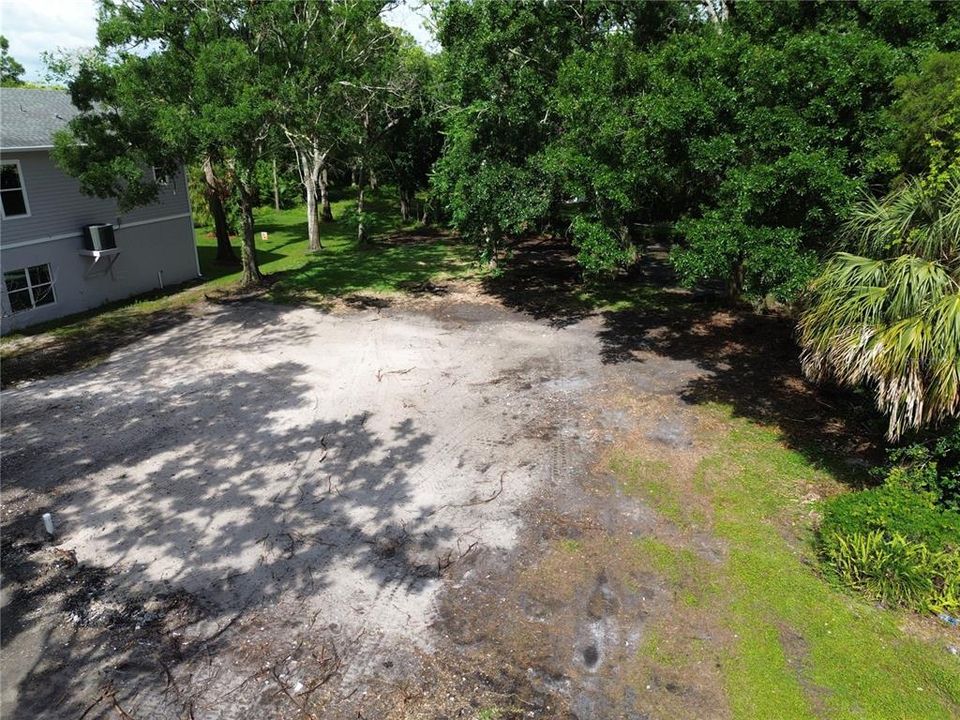 待售: $199,000 (0.26 acres)