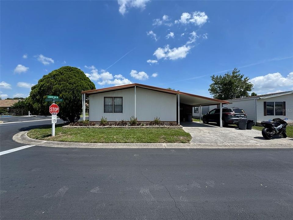 Под контрактом: $98,500 (3 спален, 2 ванн, 1560 Квадратных фут)