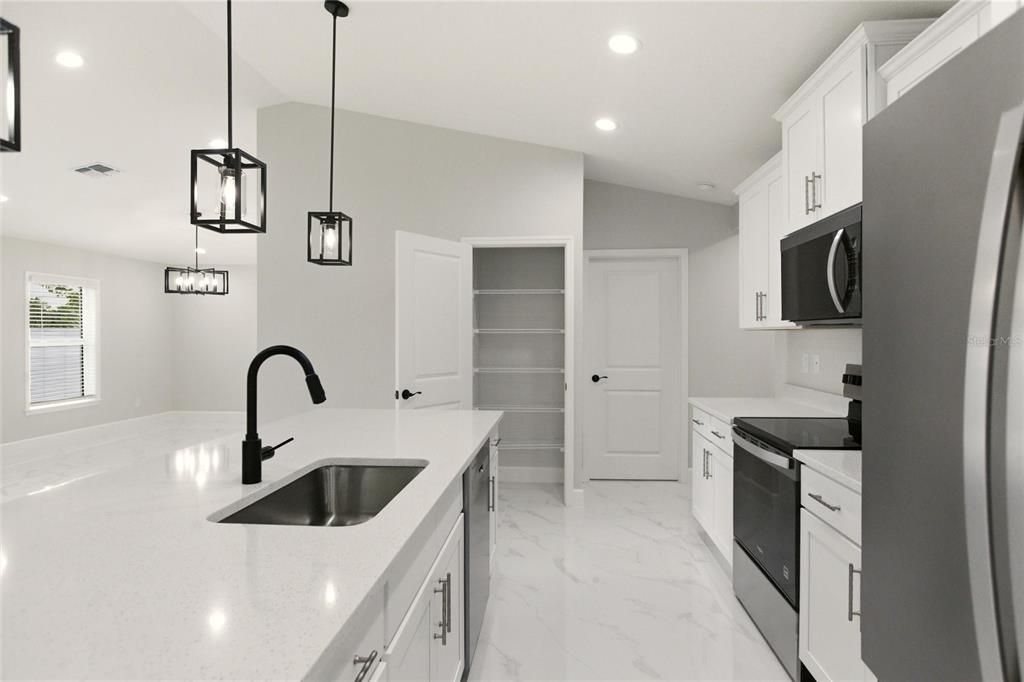 Active With Contract: $359,900 (4 beds, 2 baths, 1809 Square Feet)