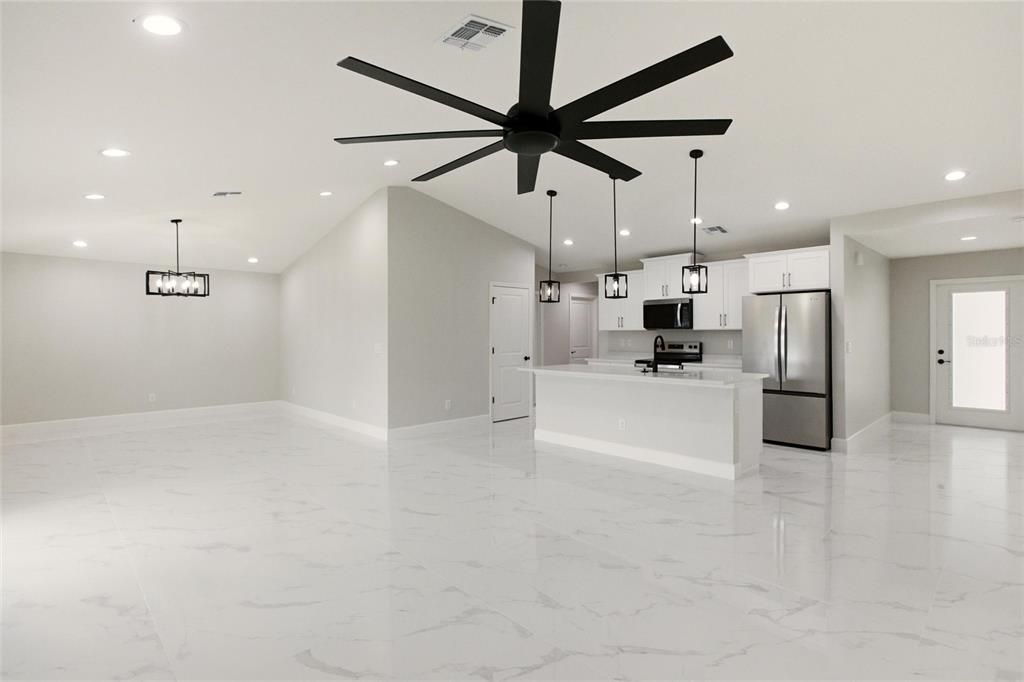 Active With Contract: $359,900 (4 beds, 2 baths, 1809 Square Feet)