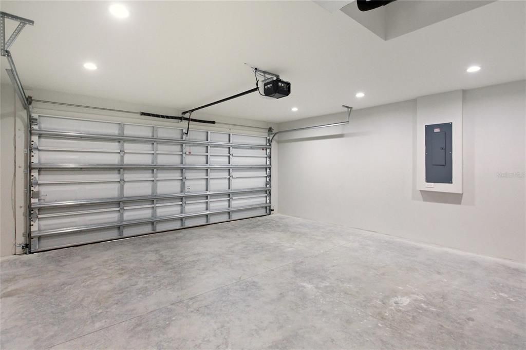 Active With Contract: $359,900 (4 beds, 2 baths, 1809 Square Feet)