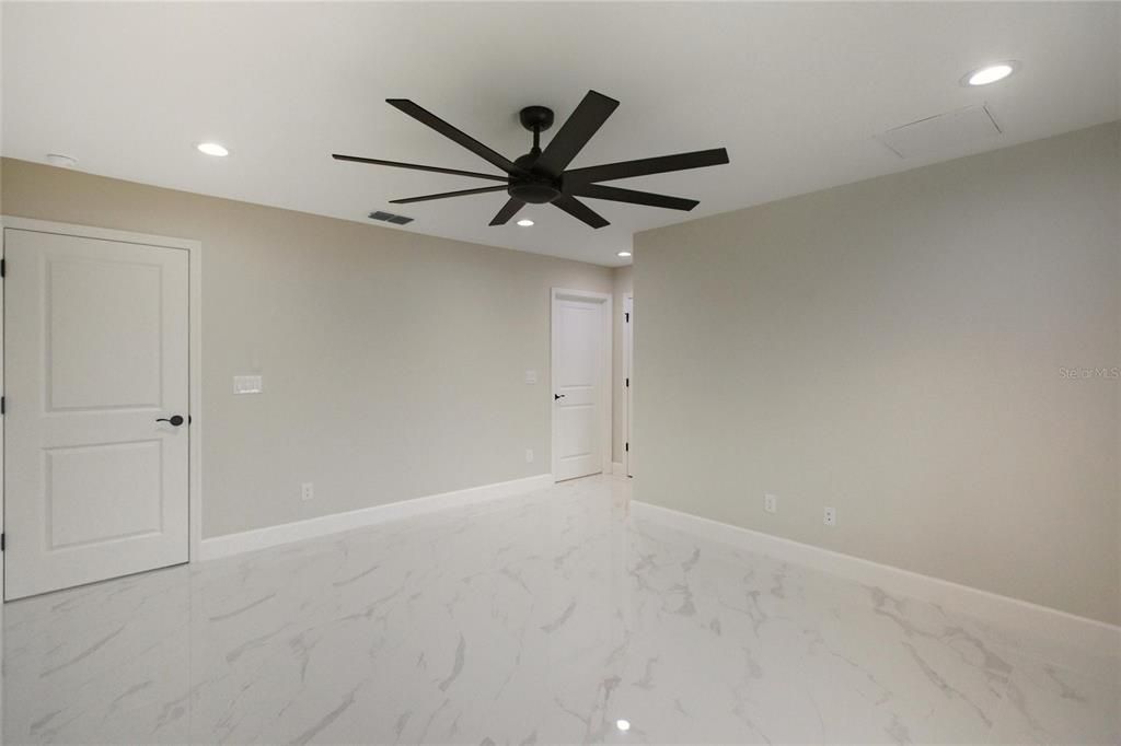 Active With Contract: $359,900 (4 beds, 2 baths, 1809 Square Feet)