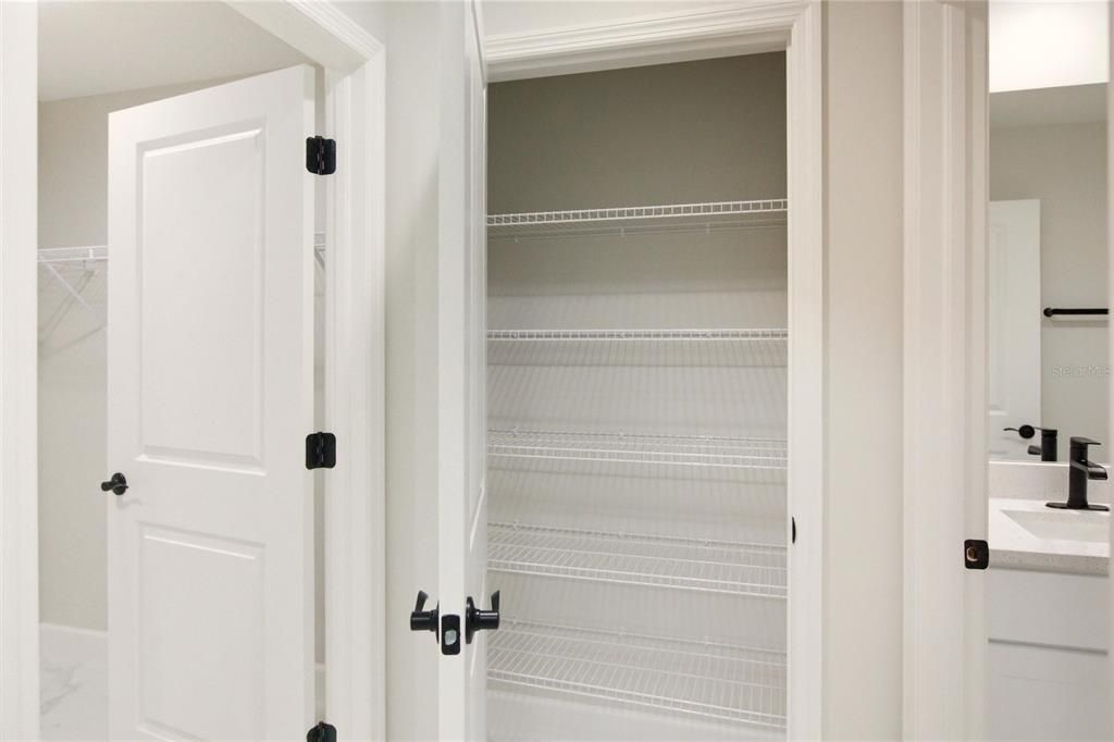 Active With Contract: $359,900 (4 beds, 2 baths, 1809 Square Feet)