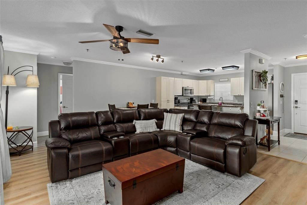 待售: $165,000 (3 贝兹, 2 浴室, 1260 平方英尺)