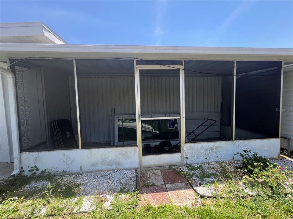 合同活跃: $1,550 (2 贝兹, 2 浴室, 1491 平方英尺)