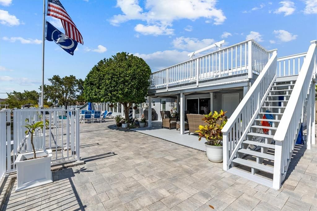 For Sale: $999,000 (4 beds, 3 baths, 2980 Square Feet)