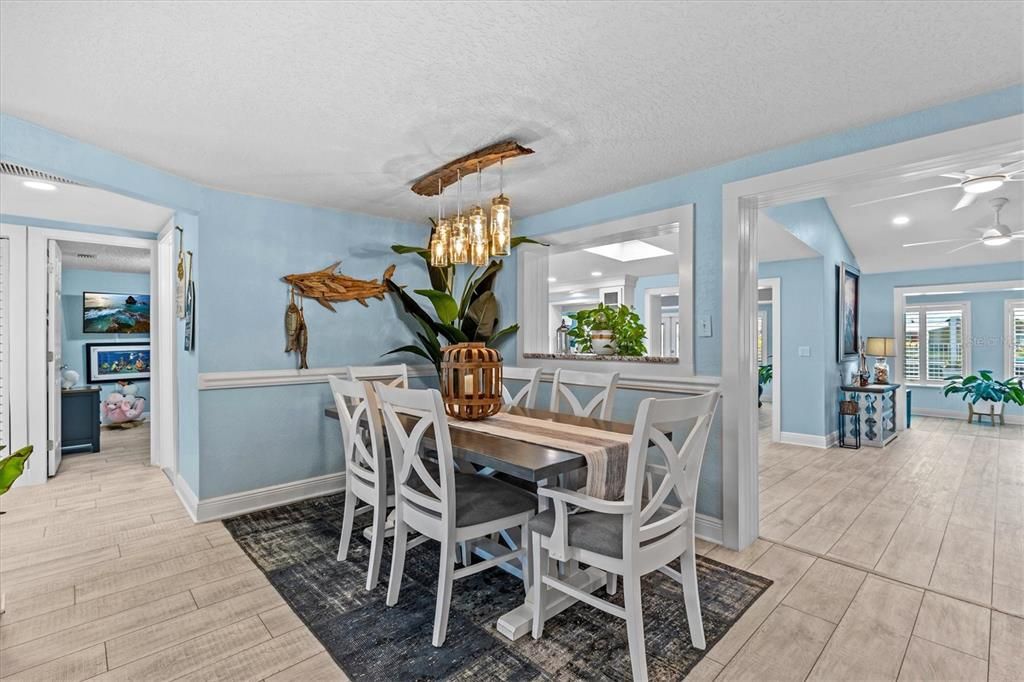 For Sale: $999,000 (4 beds, 3 baths, 2980 Square Feet)