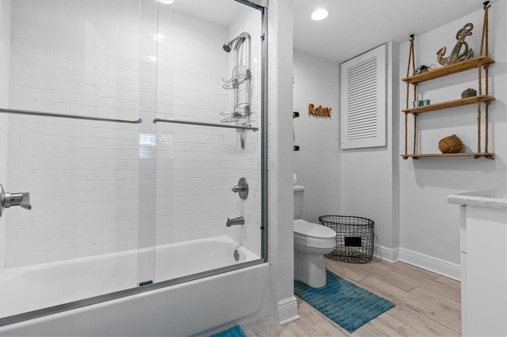 For Sale: $999,000 (4 beds, 3 baths, 2980 Square Feet)