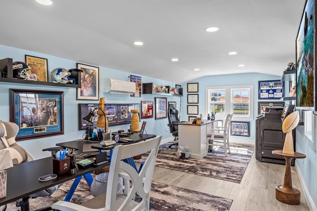 For Sale: $999,000 (4 beds, 3 baths, 2980 Square Feet)