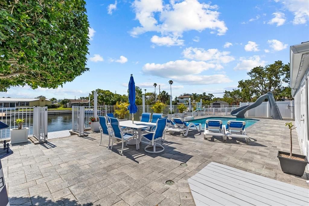 For Sale: $999,000 (4 beds, 3 baths, 2980 Square Feet)