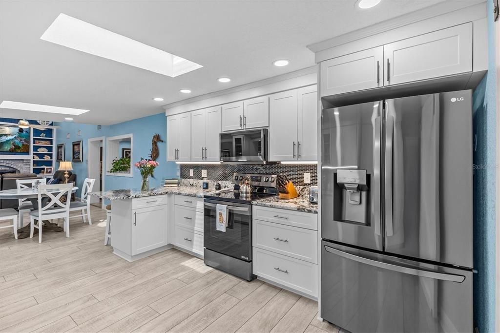 For Sale: $999,000 (4 beds, 3 baths, 2980 Square Feet)