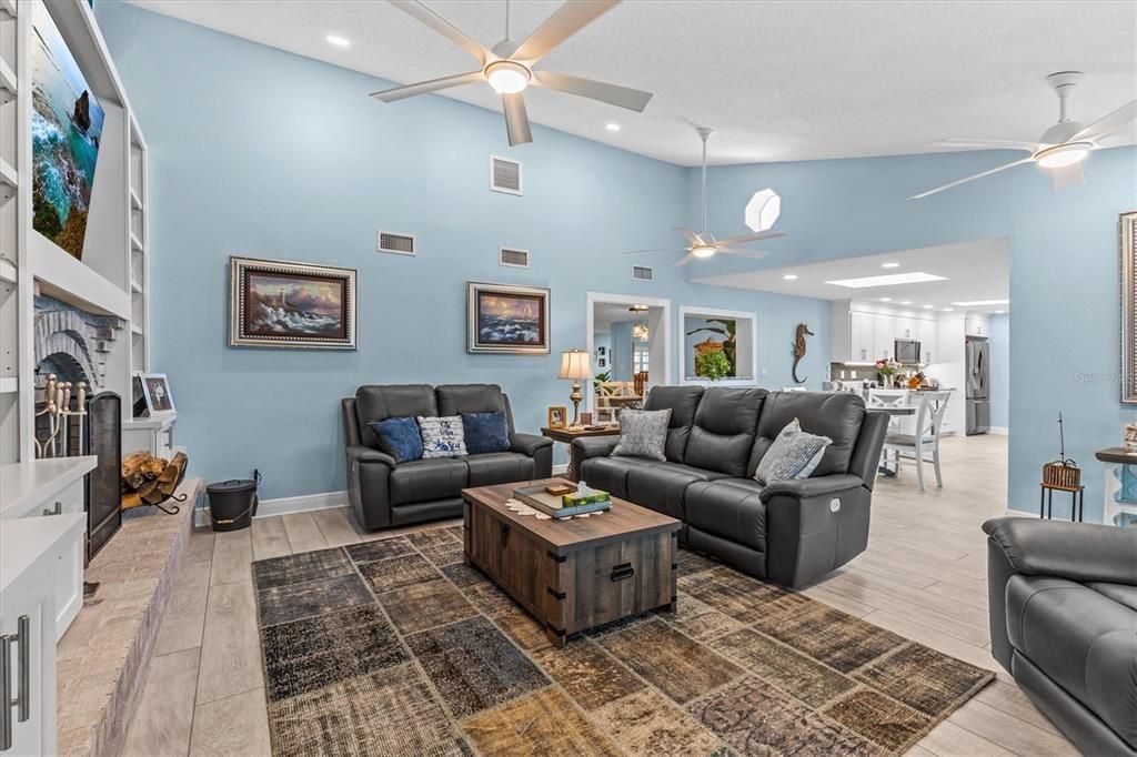 For Sale: $999,000 (4 beds, 3 baths, 2980 Square Feet)