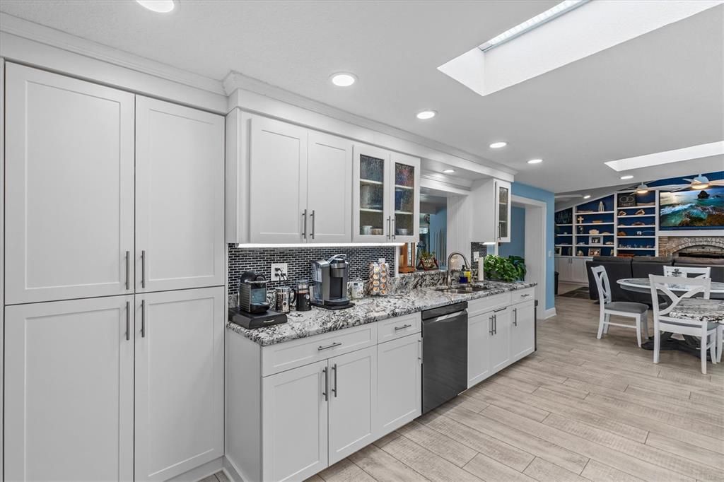 For Sale: $999,000 (4 beds, 3 baths, 2980 Square Feet)