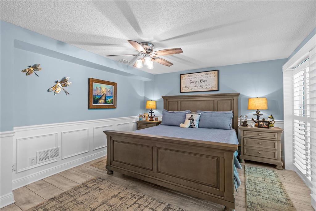 For Sale: $999,000 (4 beds, 3 baths, 2980 Square Feet)