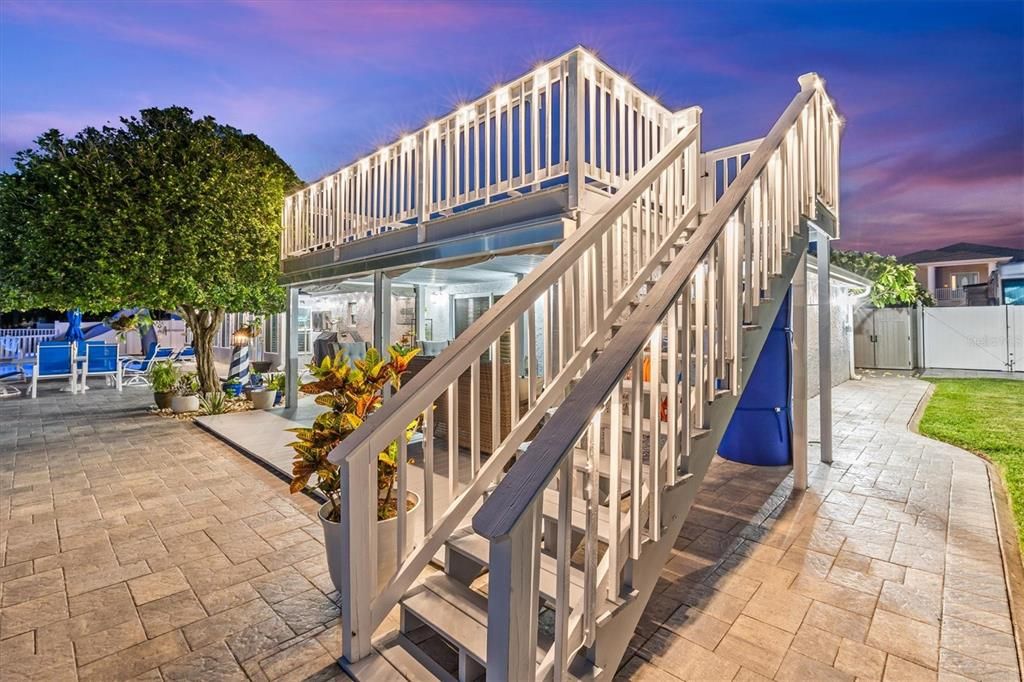 For Sale: $999,000 (4 beds, 3 baths, 2980 Square Feet)