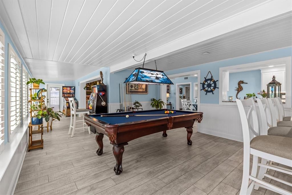 For Sale: $999,000 (4 beds, 3 baths, 2980 Square Feet)