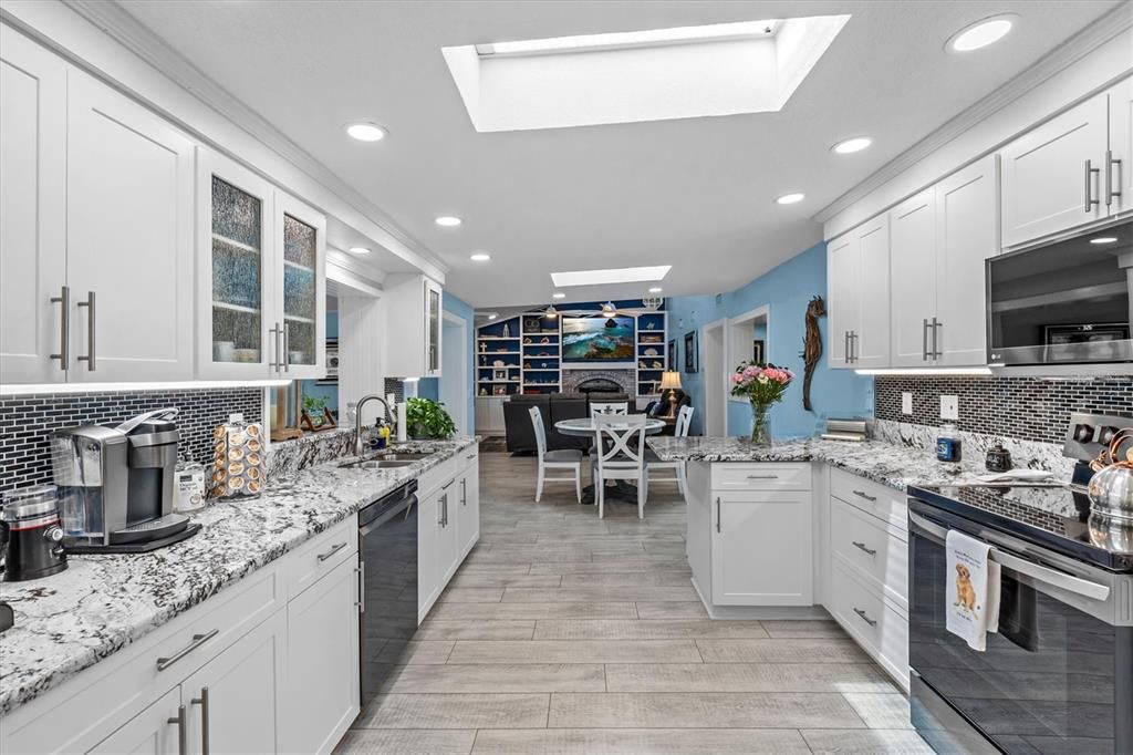 For Sale: $999,000 (4 beds, 3 baths, 2980 Square Feet)